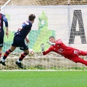 Antequera keeper Jero Lario got hands on Olmedo's penalty but couldn't keep it out.