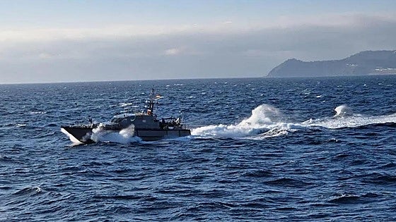 Tense stand-off as Spanish patrol vessel encounters Royal Navy ship in Strait of Gibraltar