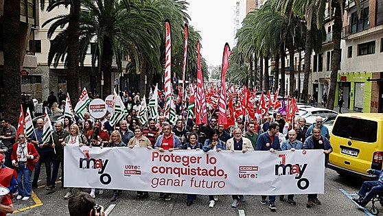Thousands of people take to the streets in Malaga to defend labour rights won in the face of the ultra-right wave