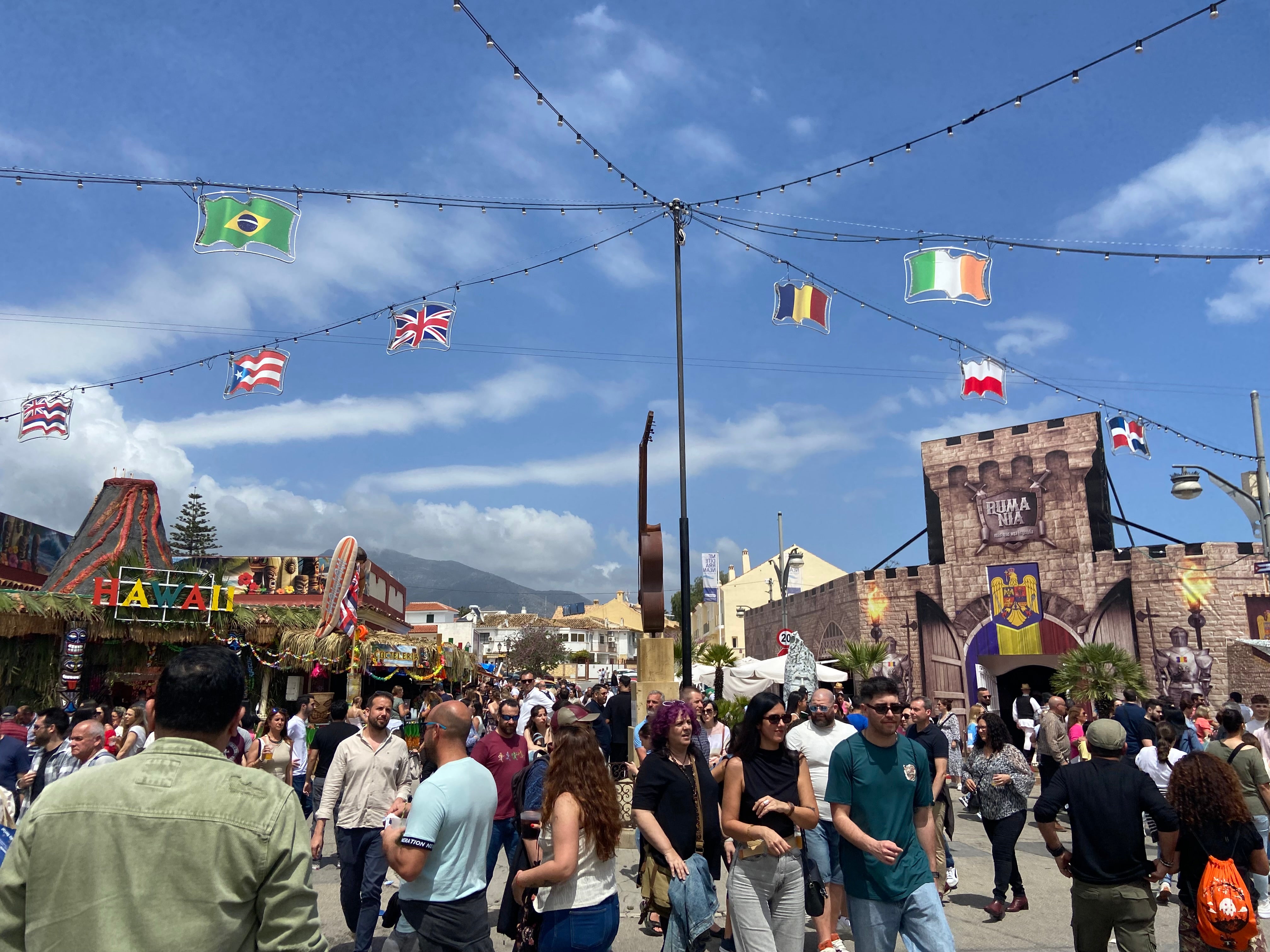Fuengirola&#039;s Feria Internacional de los Países: in pictures