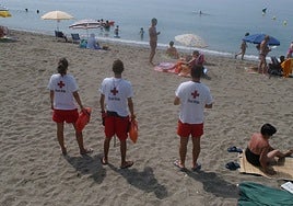 Lifeguards are already present on Marbella's beaches at the weekends.