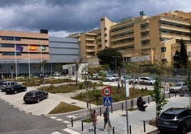 Hundreds of patients were left without lunch last Saturday due to a lift breakdown.