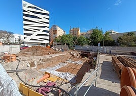 Archaeological remains at the metro construction site opposite Calle Peso de la Harina.
