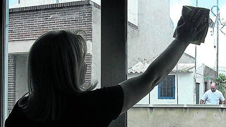 This is what you need to know before employing a housekeeper in Spain