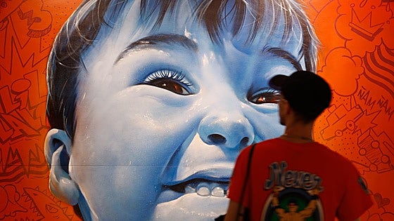 An urban art exhibition opens at La Malagueta with the works of 141 artists