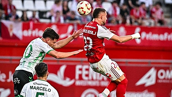 Antequera CF dig deep to keep play-off dream alive