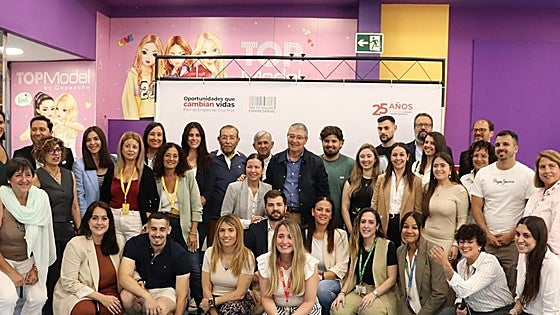 Over 400 jobseekers on the Costa del Sol take part in Red Cross job fair