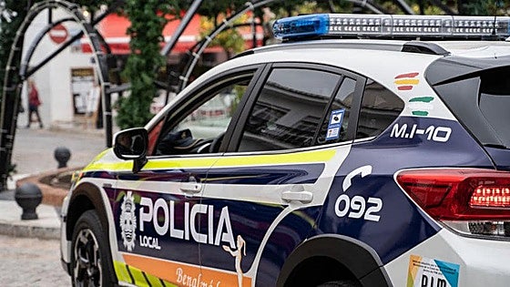 Off-duty police officer rushed to hospital ICU after being found unconscious with serious head injury in Benalmádena