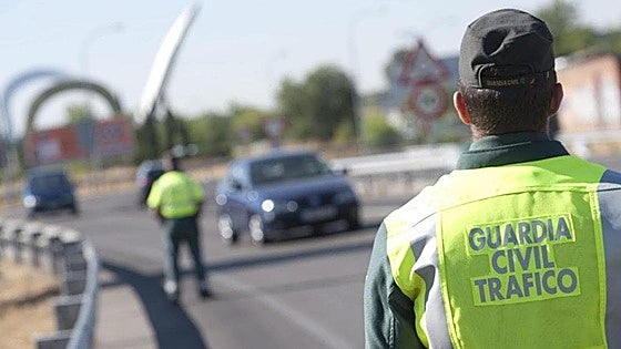 Driver six times the drink-driving limit was speeding along the hard shoulder on inland Malaga road