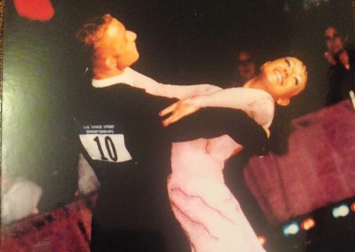 Imagen secundaria 1 - From top: Lia with some of her dancers; Lia as British champion; Lia at the Malaga Open with one of her youngest dancers