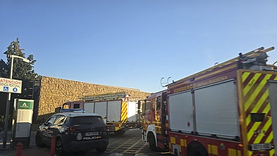 Hospital's A&E department evacuated after toxic gas leaks from ventilation ducts on the Costa