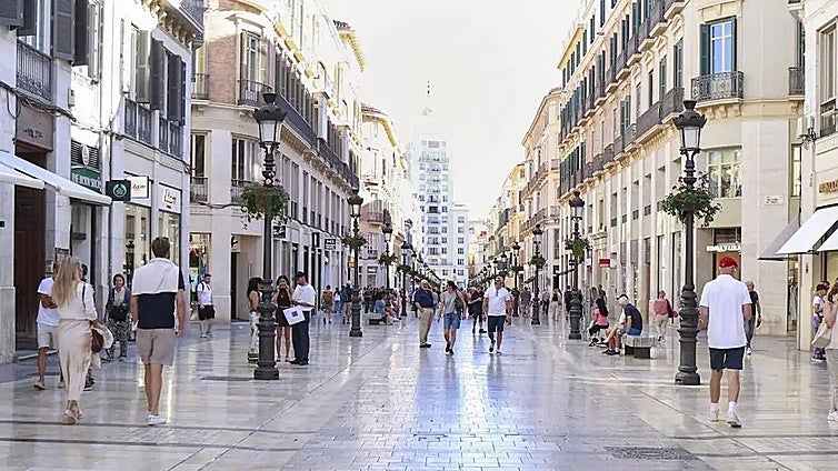 Only one vacant unit and rents of up to 300 euros per square metre: Malaga's famous Calle Larios is more desirable than ever