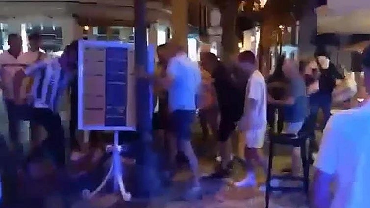Armed man arrested after incident in popular Costa del Sol square