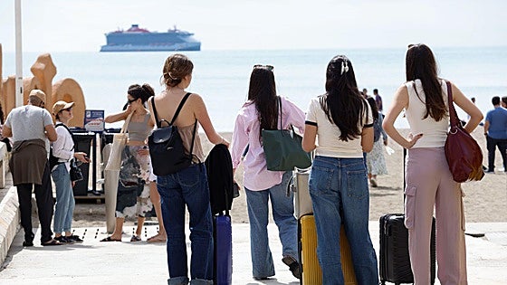 Which Malaga municipalities are in Spain's top 100 of most important destinations for tourism?