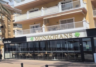 Police investigate drugs link after two Scottish men shot dead by hooded gunman at Irish bar on Costa del Sol