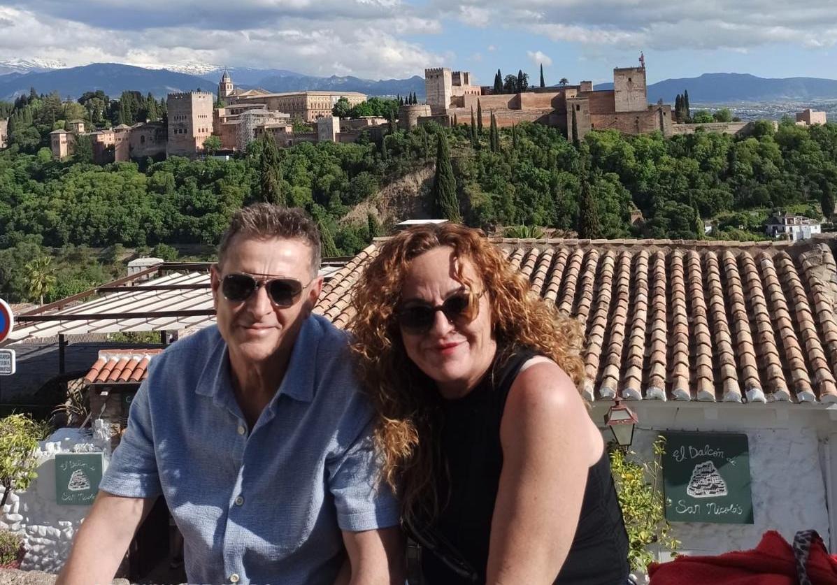 Juan and Yolanda at the San Nicolás viewpoint shortly before the tragic event.