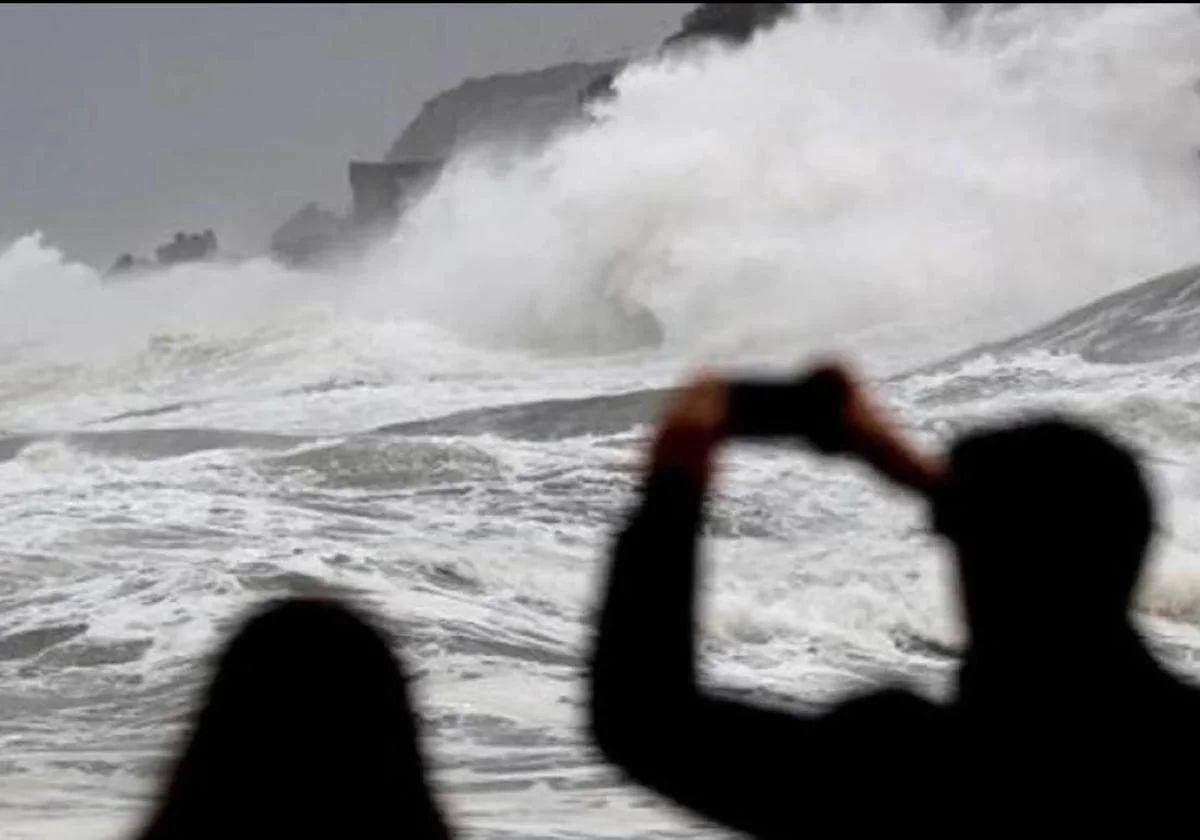 Aemet activates yellow weather alerts along length of Costa del Sol today