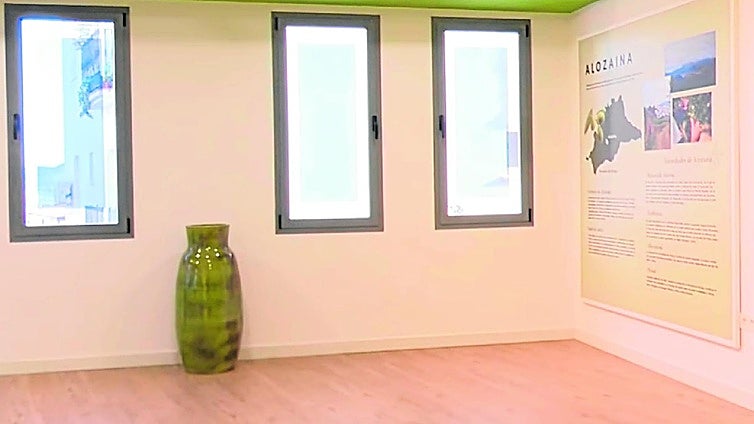 Alozaina inaugurates new visitor centre to showcase key local industry