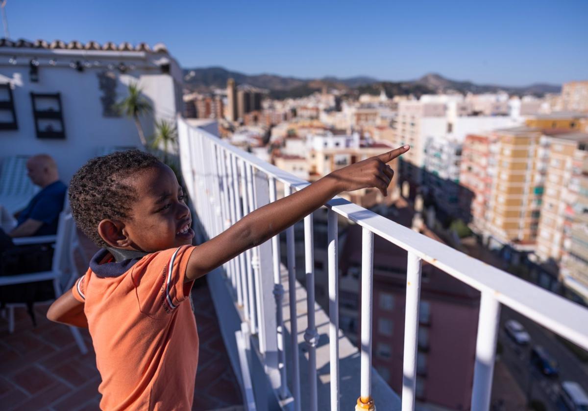 Little Ali returns to Kenya after his life-saving heart operation in Malaga