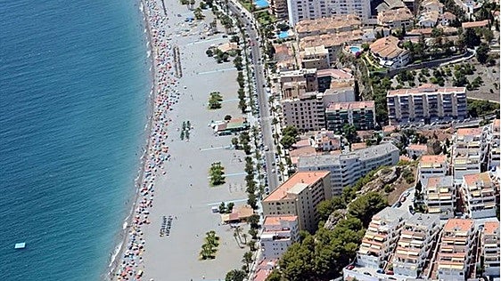 Body of 73-year-old foreign woman found on popular beach on Spain's Costa Tropical