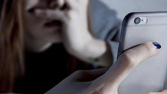 No connection on your mobile phone and no money in your bank account?: Police warn of new 'fade to black' scam in Spain