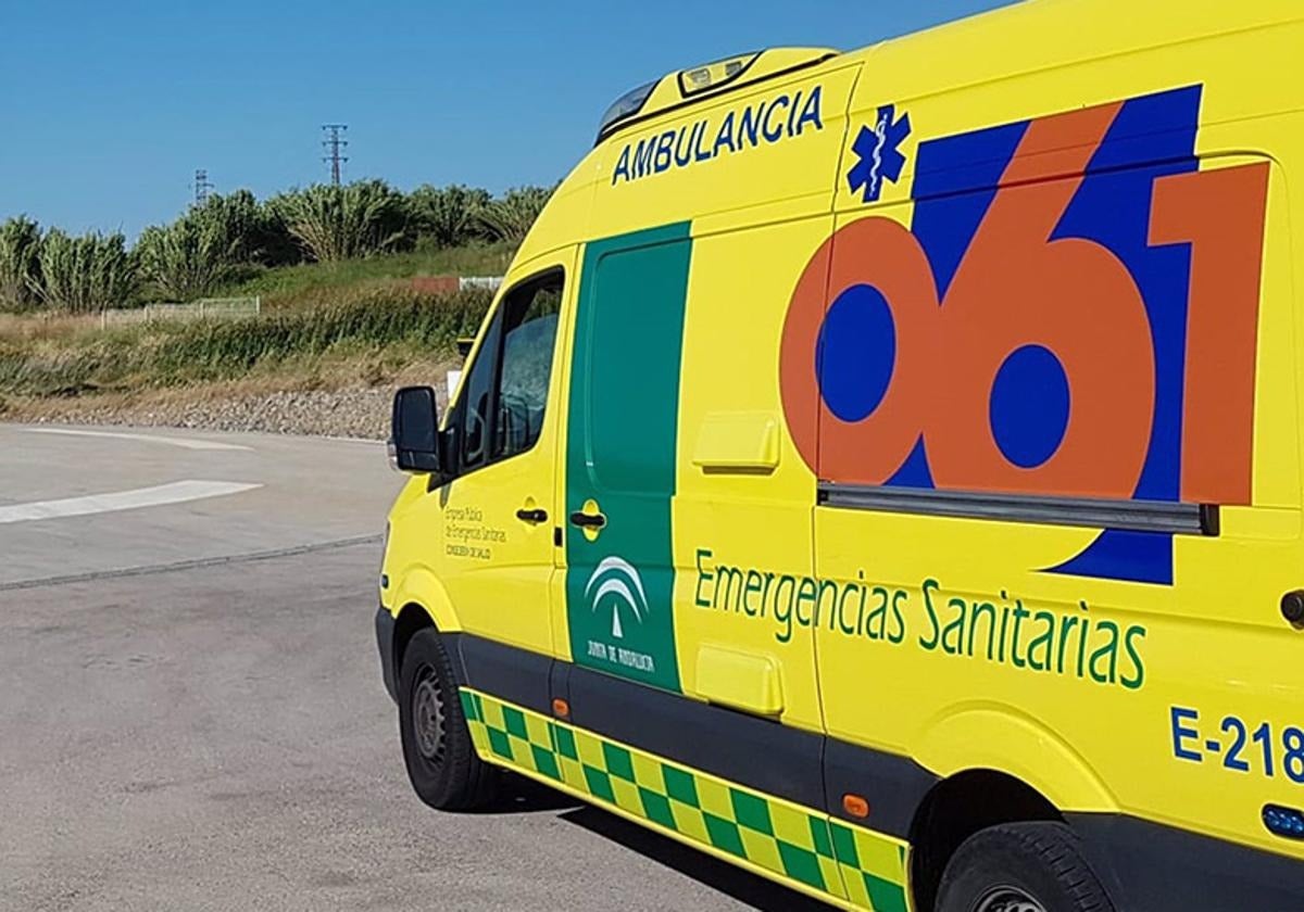 Motorcyclist dies in crash with construction machinery on Coín road