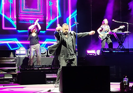 Alphaville bring back memories and surprise fans in Marbella Arena