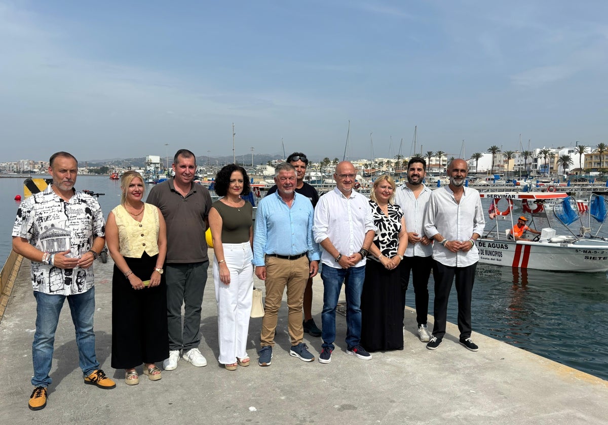 Councillors and officials from the four town councils and the Mancomunidad de la Axarquía on Monday, 16 June.