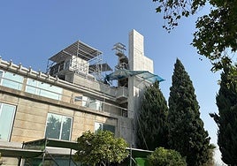 Current state of Canal Sur's telecommunications tower.