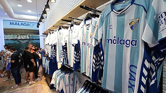 Fan engagement plays major role as Malaga CF unveil new home strip