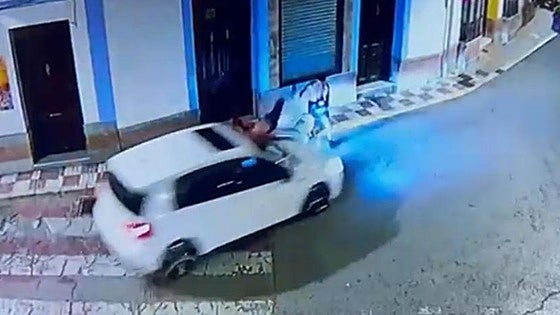 Two youths are run over on purpose after a fight in Ronda village