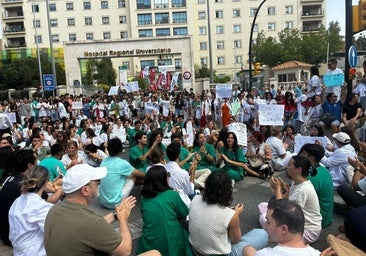 Photo of the doctors' rally on 10 June at Hospital Regional in Malaga.