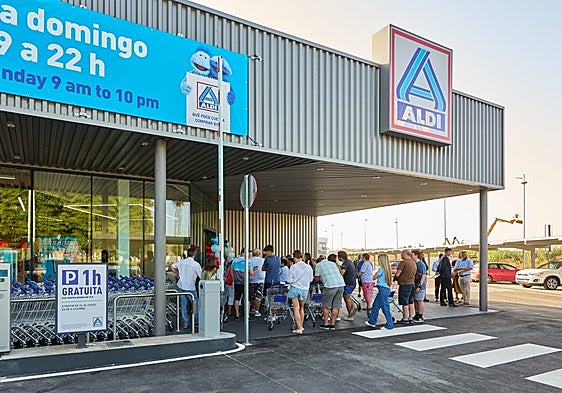 Aldi opens new supermarket on eastern Costa del Sol