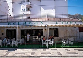 Helados Lauri on Calle Bolivia.