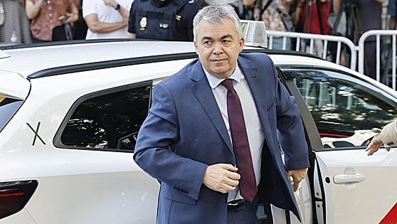Supreme Court judge orders Spain's former Socialist party boss to be remanded in custody without bail