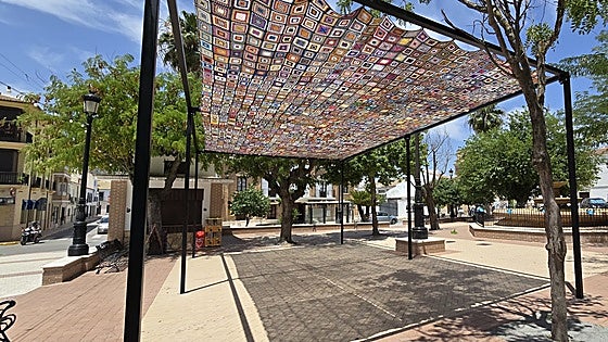 Hand-crocheted sun shade revitalises square in Malaga province town