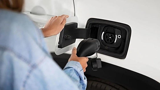 Electric vehicle registrations in Spain shoot up by almost 80% in first half of 2025