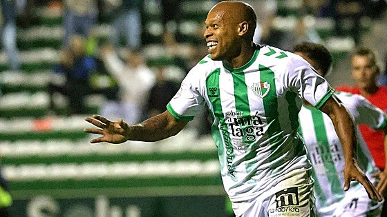 Jonathan Biabiany renews contract with Antequera CF for one more year