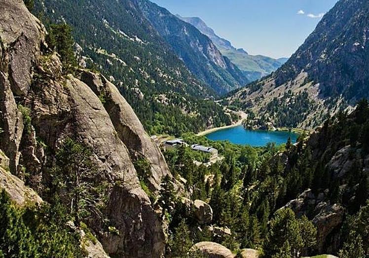 The nature surrounding Panticosa.
