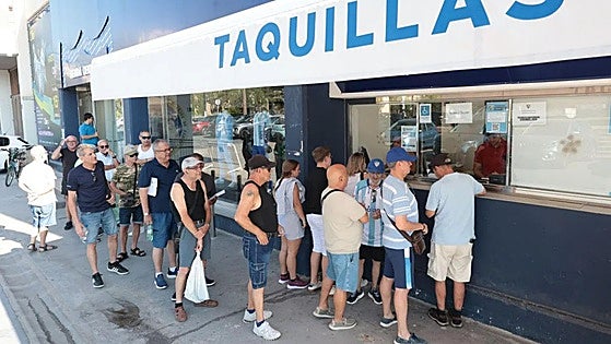 Malaga CF season ticket renewals surpass 6,000 on opening day of new campaign
