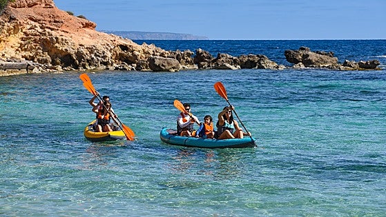 Sports store giant Decathlon offers kayak and paddle surf board rental by the day on the Costa del Sol