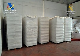 Seven arrested for distributing counterfeit cigarettes after seizure of more than 400,000 packets in south of Spain