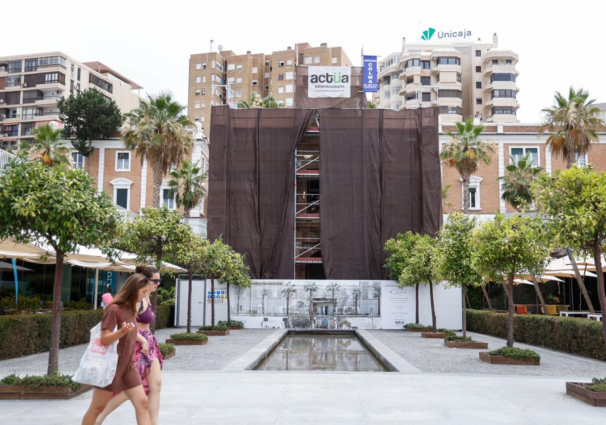 Imagen principal - A new architectural treasure in a busy dockside area filled with tourists in Malaga: these are some of its secrets