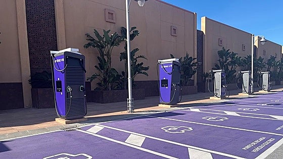 Biggest electric vehicle charging point in Andalucía opens on Costa del Sol