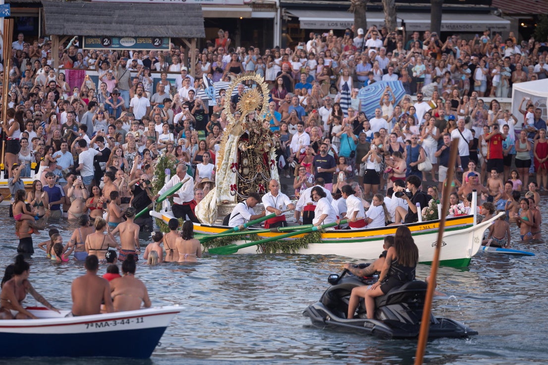 Procesión de la Virgen del Carmen en Pedregalejo.