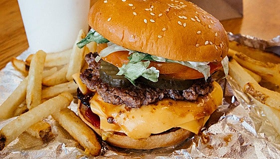 Five Guys burger chain opens its fourth outlet on the Costa del Sol
