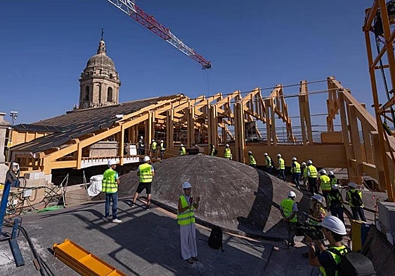The construction of Malaga Cathedral's new roof.