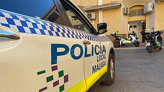 Man arrested for throwing his partner out of moving car in Malaga district