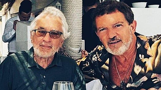 Antonio Banderas meets Robert de Niro in Marbella while shooting a new film with sharks
