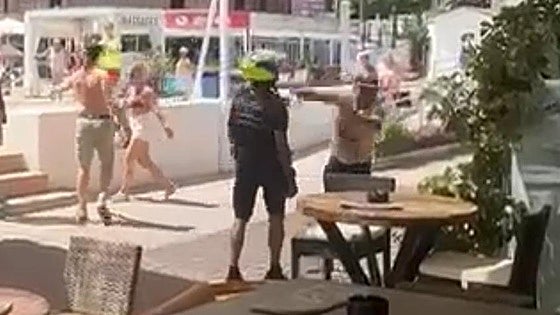 Tension escalates between Local Police and illegal street vendors in Marbella